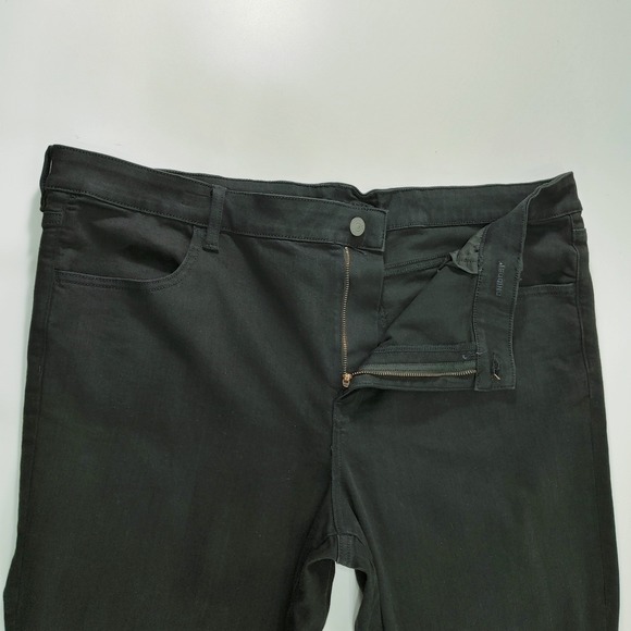 American Eagle Outfitters Black High Waisted Jeans Womens Size 22 Short - Picture 9 of 10